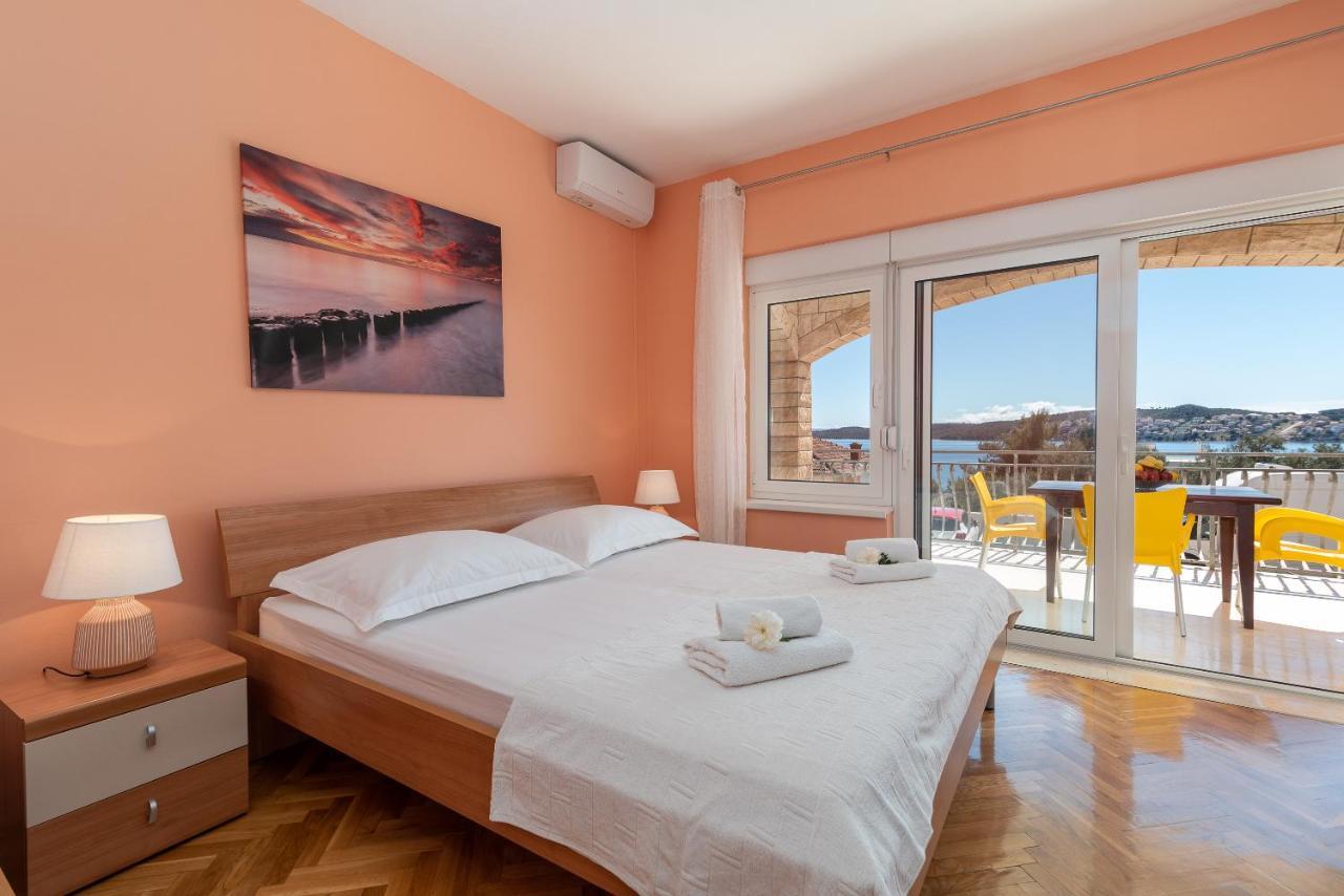 Ferienwohnung Bikaca 1 Trogir Exterior foto